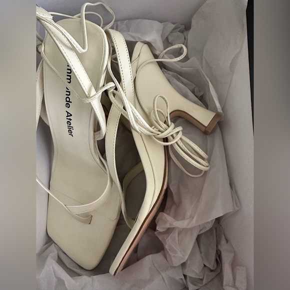 Heels - Picture 4 of 6